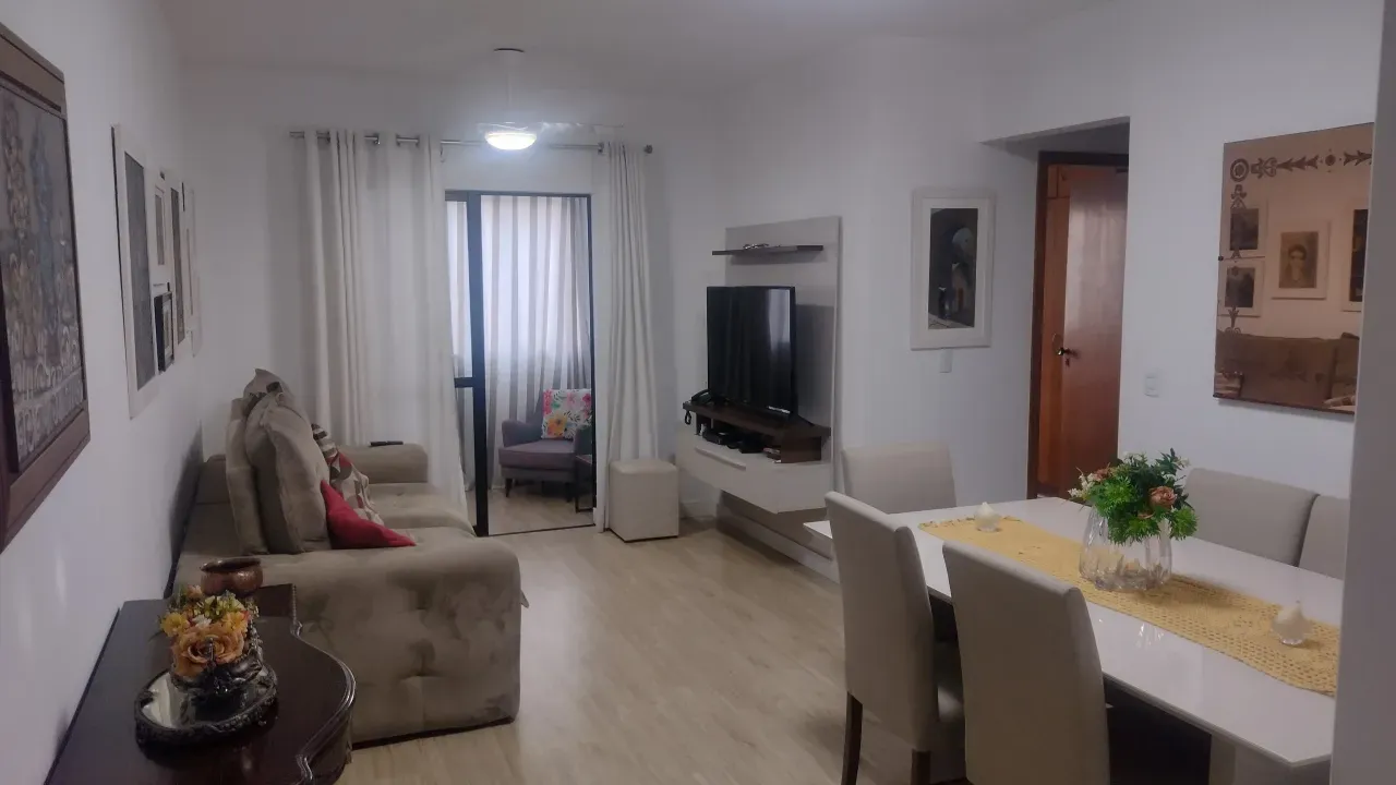 Apartamento com 2 dormitórios sendo 1 suíte e 1 vaga de garagem no Centro de Balneário Camboriú — foto 12