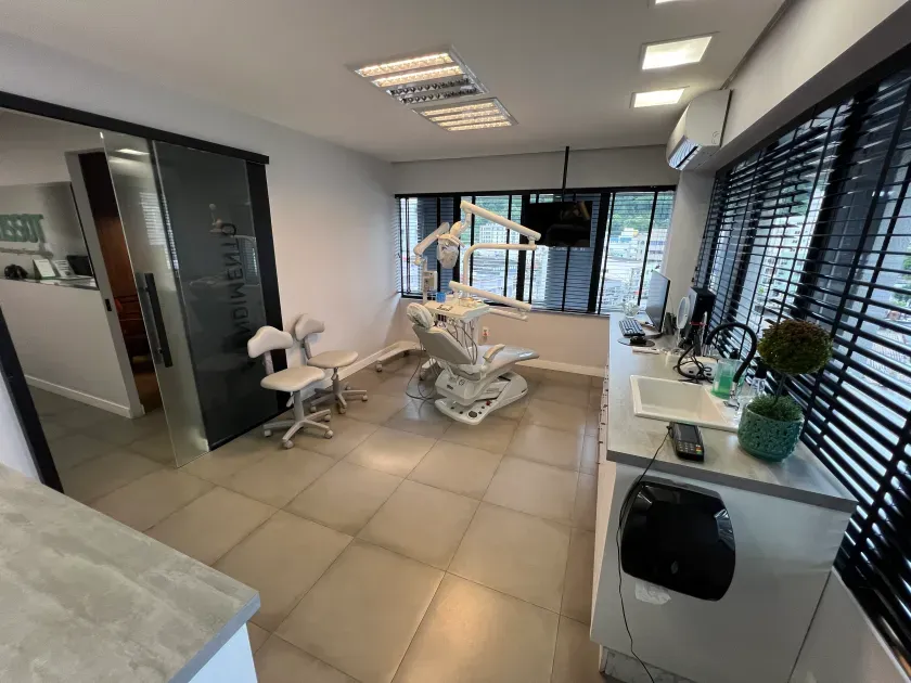 Sala Comercial no Centro de Balneário Camboriú — foto 4