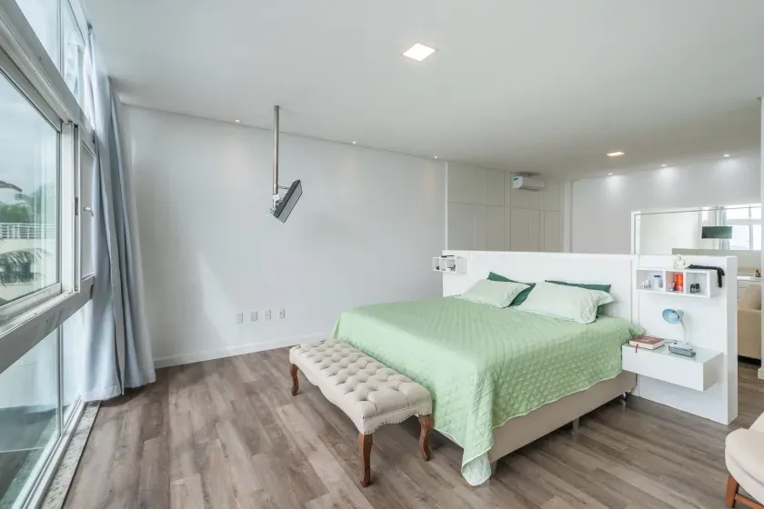 Casa de alto padrão em Condomínio Fechado - Frente Mar - Praia do Estaleiro em Balneário Camboriú — foto 46