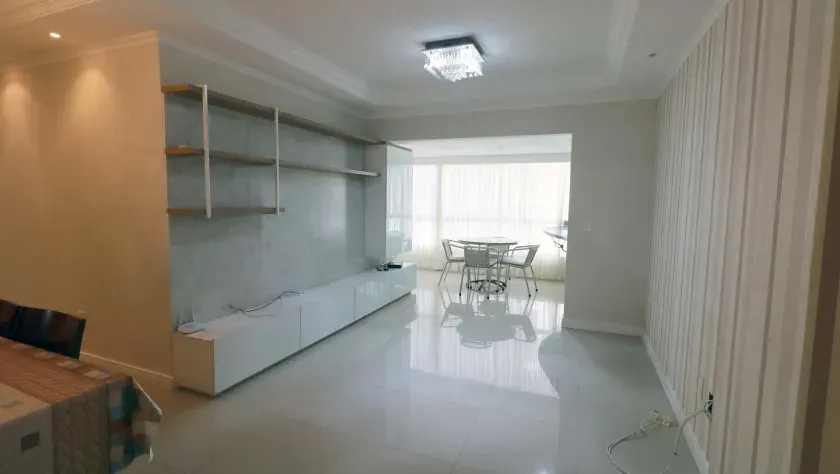 Apartamento com 3 suítes e 2 Vagas na Garagem em - Balneário Camboriú/SC — foto 2