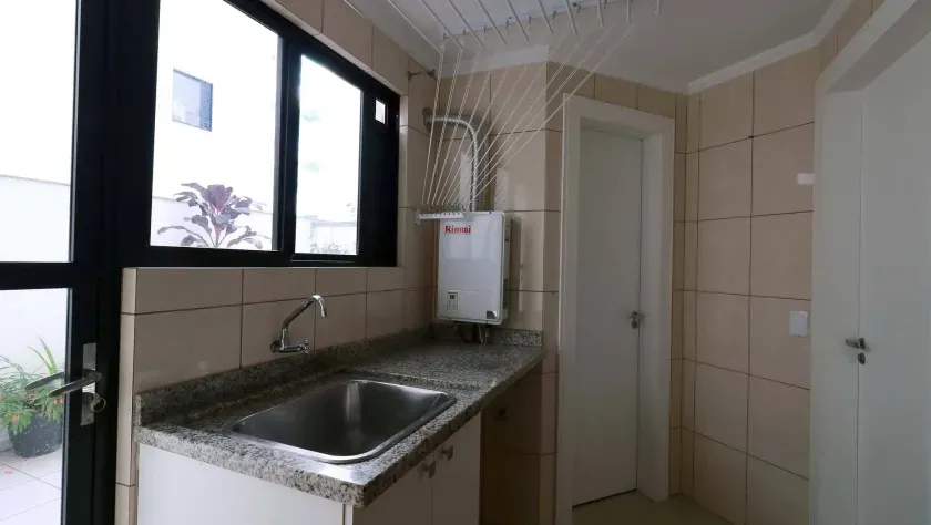 Apartamento com 3 suítes e 2 Vagas na Garagem em - Balneário Camboriú/SC — foto 17