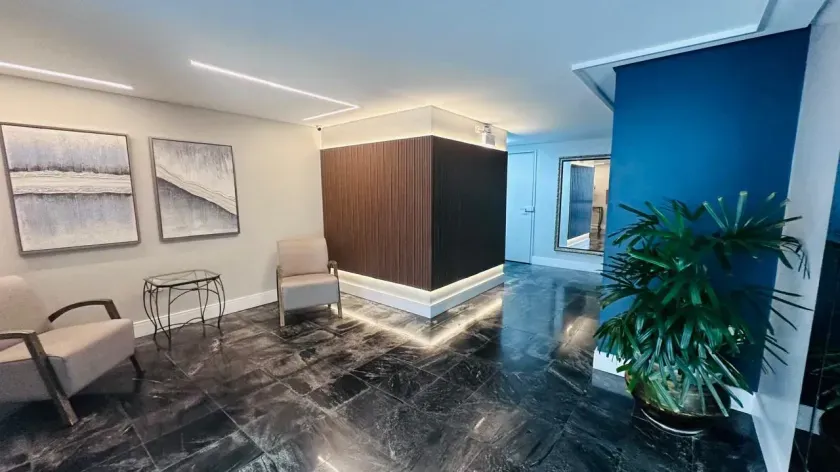 Apartamento com 3 dormitórios sendo 1 suíte, 1 vaga na garagem e ampla sacada com churrasqueira — foto 11