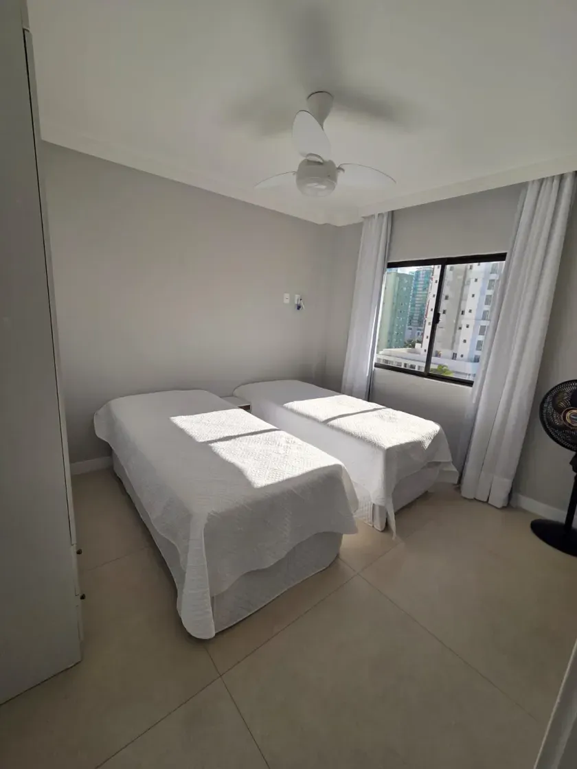 Apartamento mobiliado com 3 dormitórios sendo 1 suíte e 1 vaga de garagem em Balneário Camboriú — foto 8