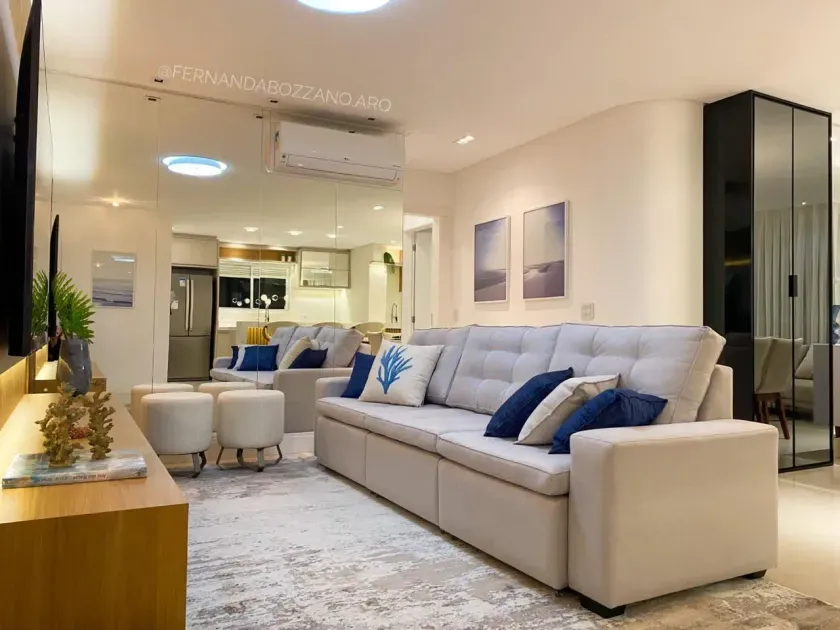 Apartamento mobiliado com 3 suítes e 3 vagas de garagem no Centro de Balneário Camboriú — foto 2