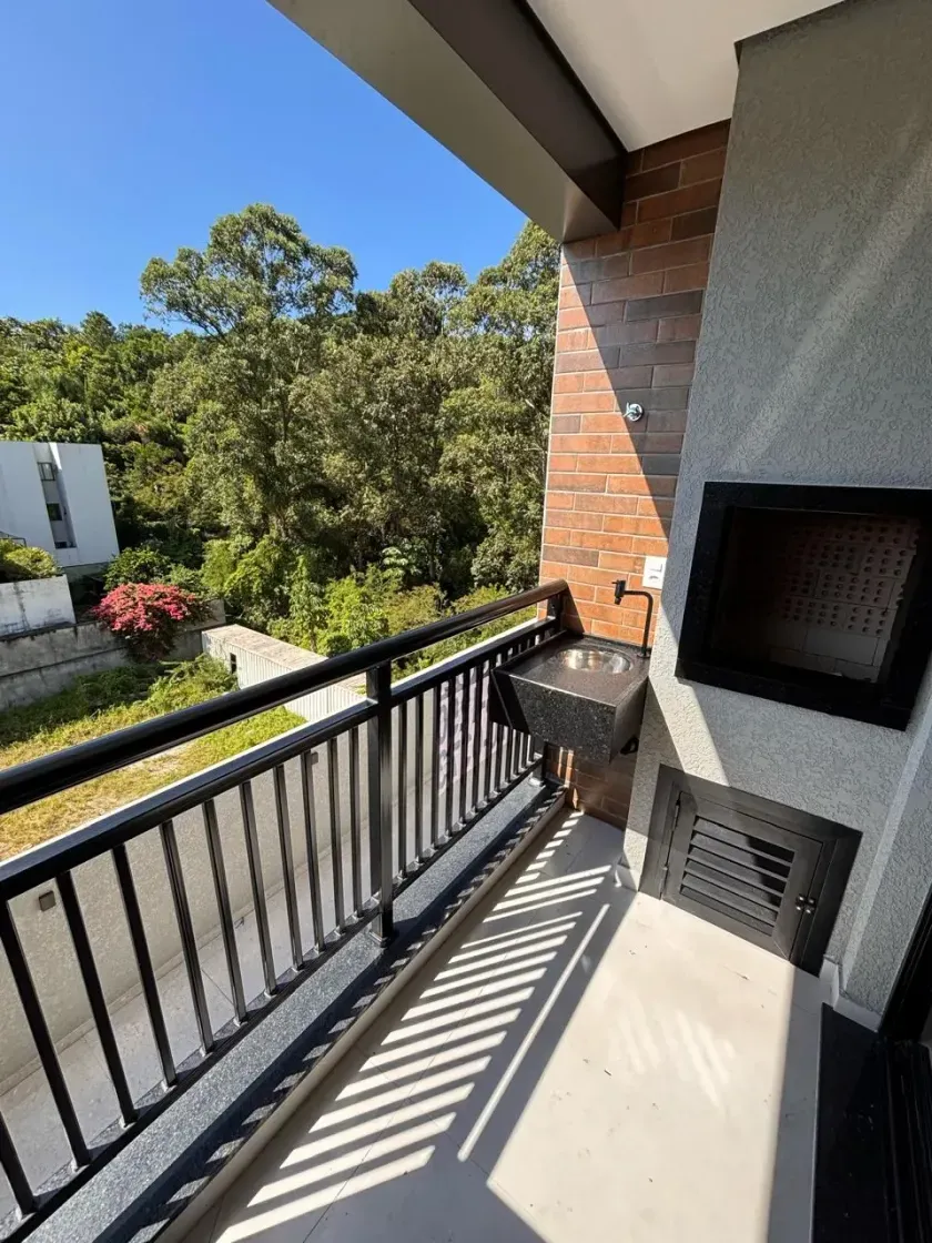 Apartamento com 2 dormitórios sendo 1 suíte e 1 vaga na Praia dos Amores em Balneário Camboriú — foto 4