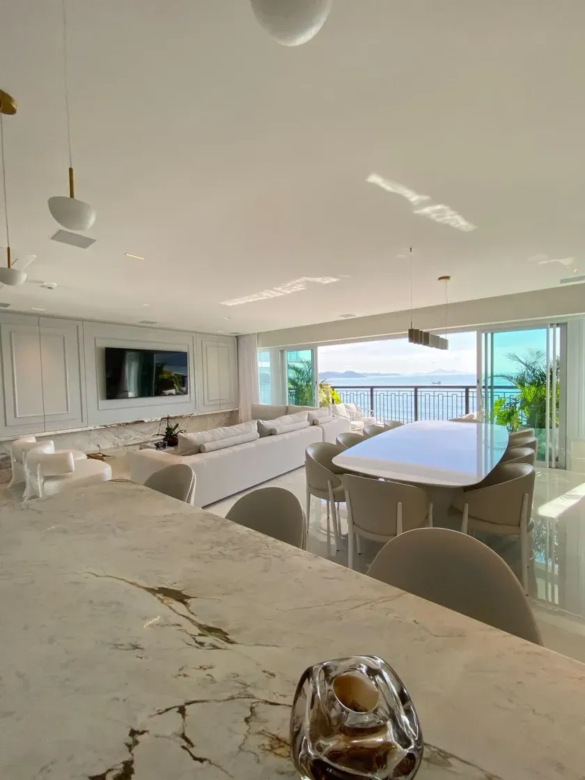 Apartamento frente mar mobiliado com 5 suítes e 4 vagas na Barra Sul em Balneário Camboriú — foto 7