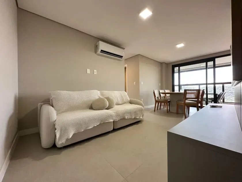 Apartamento mobiliado com 3 dormitórios sendo 1 suíte e 2 vagas de garagem na Praia Brava - Itajaí — foto 15