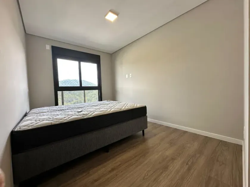 Apartamento mobiliado com 3 dormitórios sendo 1 suíte e 2 vagas de garagem na Praia Brava - Itajaí — foto 17