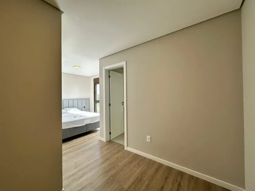Apartamento mobiliado com 3 dormitórios sendo 1 suíte e 2 vagas de garagem na Praia Brava - Itajaí — foto 19