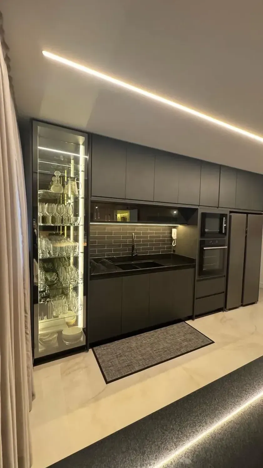 Apartamento com 3 suítes e 3 vagas de garagem na Praia Brava Itajaí — foto 2