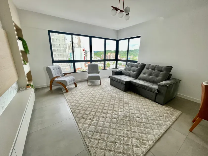 Apartamento com 3 Suítes sendo 1 master e 2 vagas de garagem no Centro – Balneário Camboriú/SC
