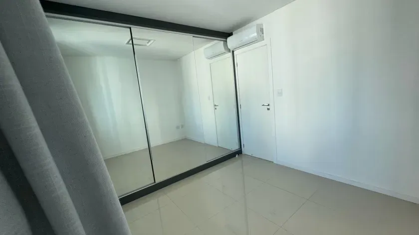 Apartamento com 3 dormitórios sendo 1 suíte quadra mar em Balneário Camboriú — foto 3