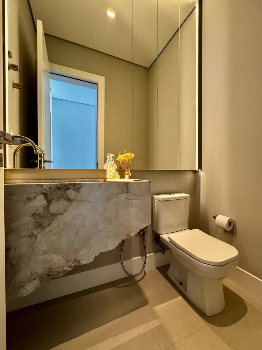 Apartamento com 4 suítes e 3 vagas de garagem na Praia Brava - Itajaí — foto 11