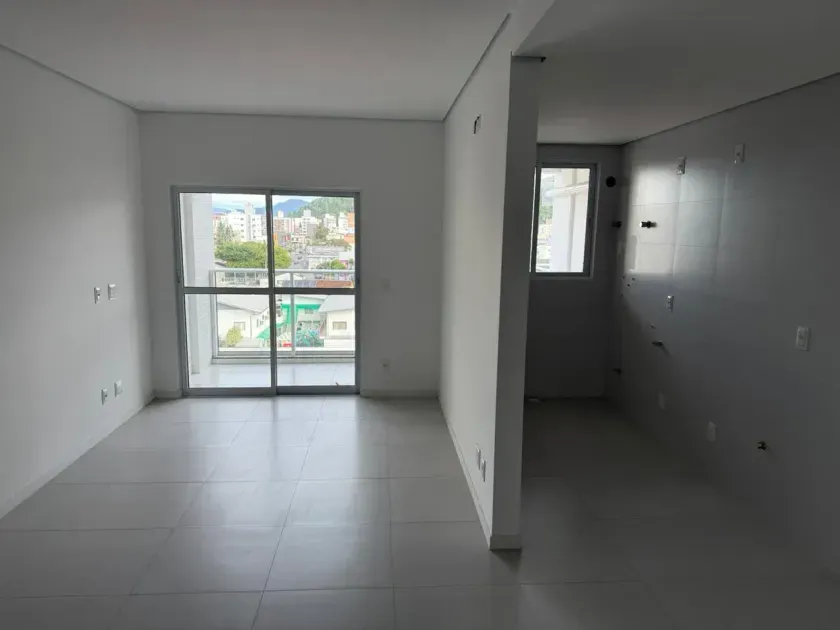 Apartamento com 2 dormitórios sendo 1 suíte e 1 vaga de garagem em Balneário Camboriú — foto 3