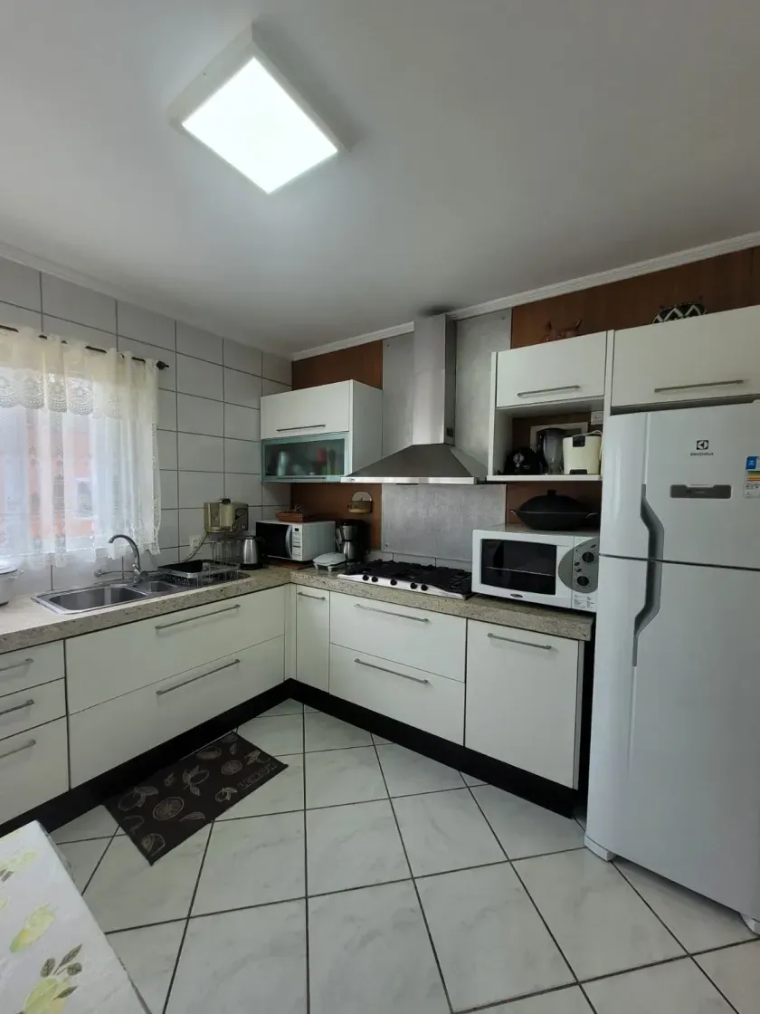 Apartamento quadra mar mobiliado com 2 dormitórios sendo 1 suíte e 1 vaga em Balneário Camboriú — foto 4