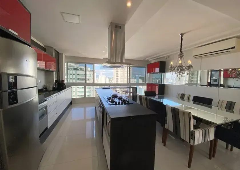 Apartamento mobiliado com 3 suítes e 3 vagas de garagem na Barra Norte em Balneário Camboriú — foto 6