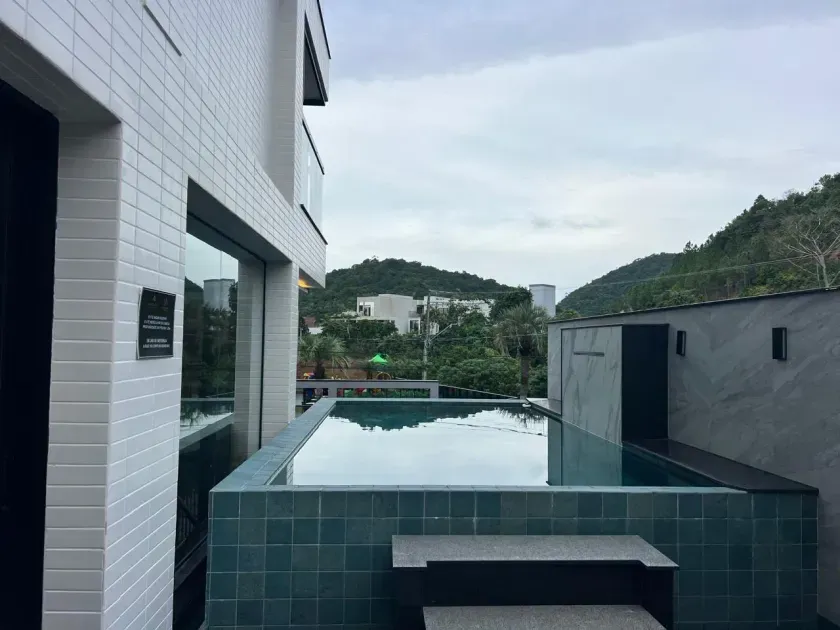Apartamento com 2 suítes e 2 vagas de garagem na Praia Brava - Itajaí — foto 18