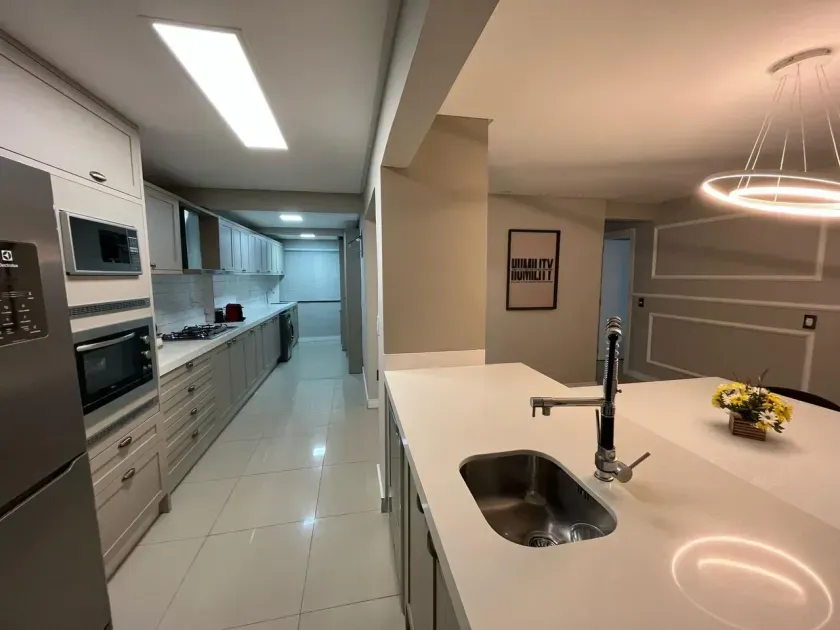 Apartamento com 3 dormitórios sendo 1 suíte e 1 vaga de garagem na Avenida Brasil — foto 6