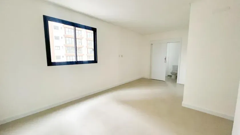 Apartamento com 3 dormitórios sendo 1 suíte e 2 vagas de garagem no Centro de Balneário Camboriú — foto 10