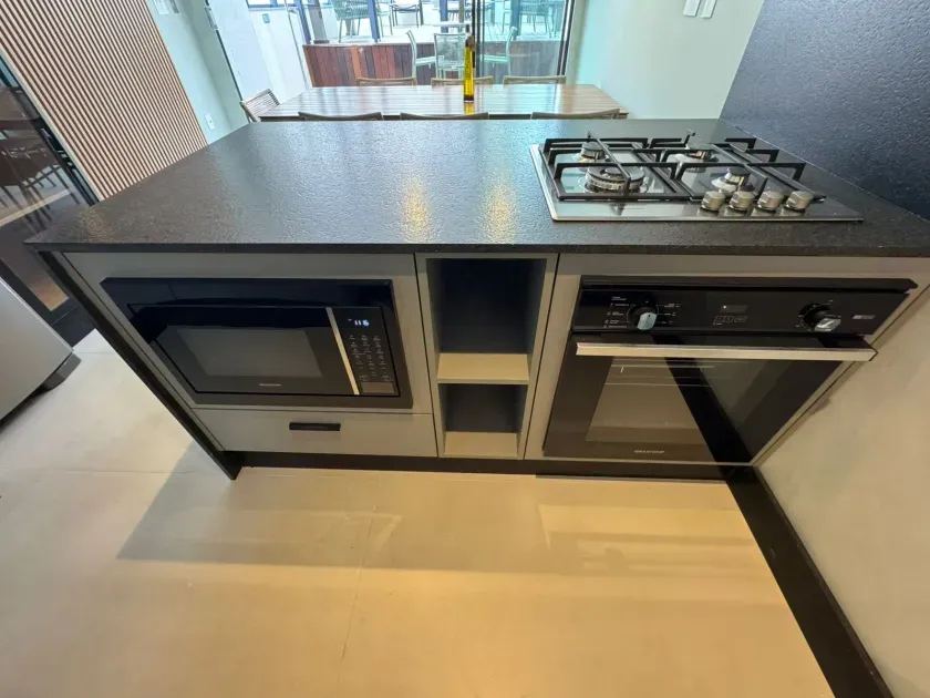 Apartamento com 3 dormitórios sendo 1 suíte e 2 vagas de garagem no Centro de Balneário Camboriú — foto 25