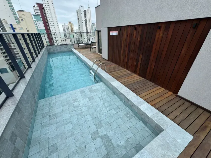 Apartamento com 3 dormitórios sendo 1 suíte e 2 vagas de garagem no Centro de Balneário Camboriú — foto 29