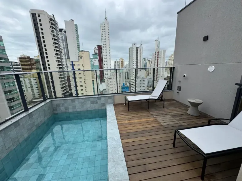 Apartamento com 3 dormitórios sendo 1 suíte e 2 vagas de garagem no Centro de Balneário Camboriú — foto 33