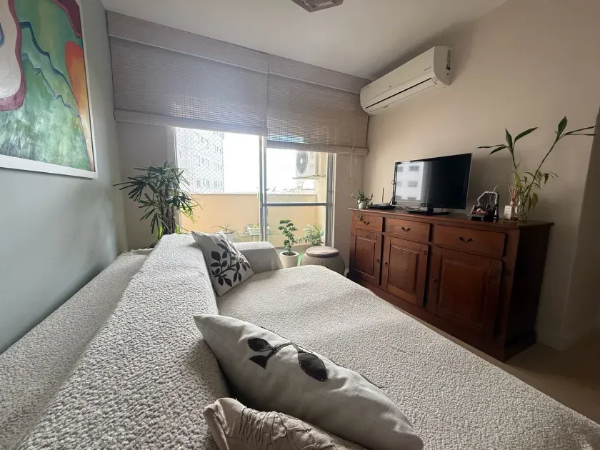 Apartamento com 2 dormitórios e 1 vaga de garagem no Centro de Balneário Camboriú — foto 4