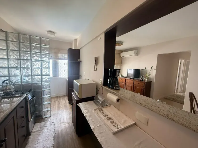 Apartamento com 2 dormitórios e 1 vaga de garagem no Centro de Balneário Camboriú — foto 22