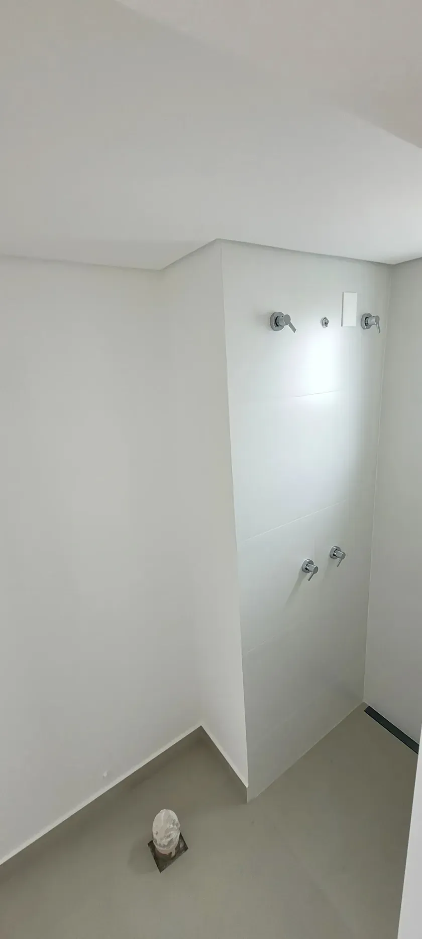 Apartamento com 3 suítes e 2 vagas de garagem - Centro - Balneário Camboriú — foto 11
