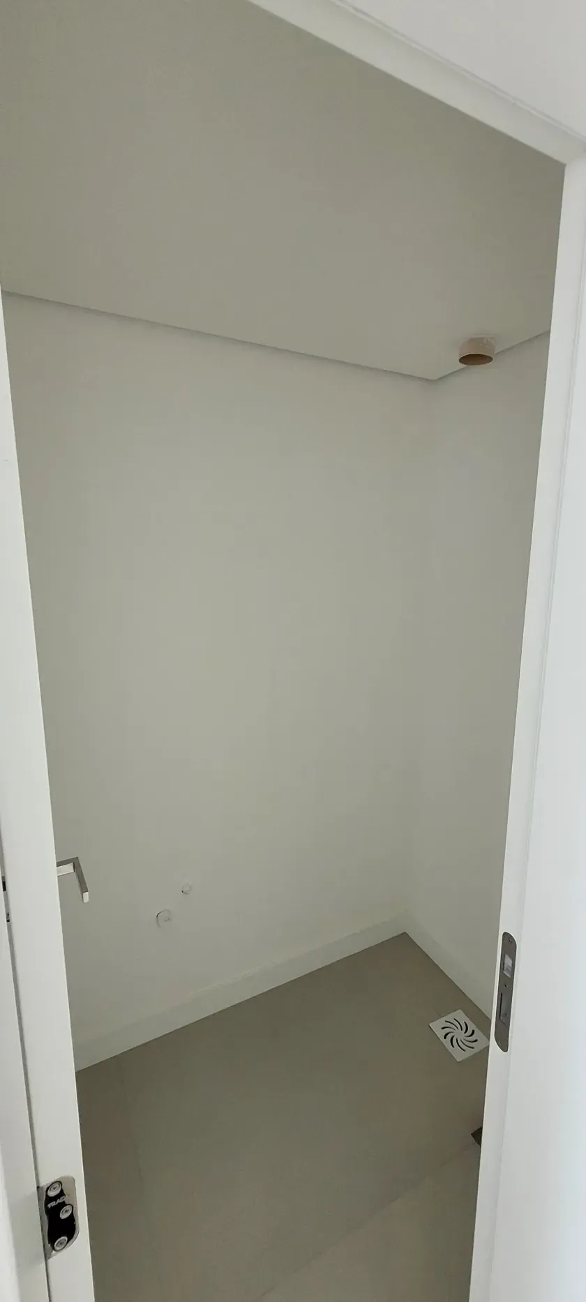 Apartamento com 3 suítes e 2 vagas de garagem - Centro - Balneário Camboriú — foto 13