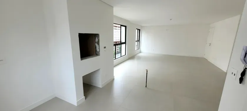 Apartamento com 3 suítes e 2 vagas de garagem - Centro - Balneário Camboriú — foto 3