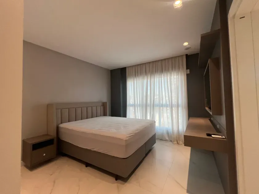 Apartamento mobiliado com 2 suítes e 2 vagas de garagem na Praia Brava em Itajaí — foto 12