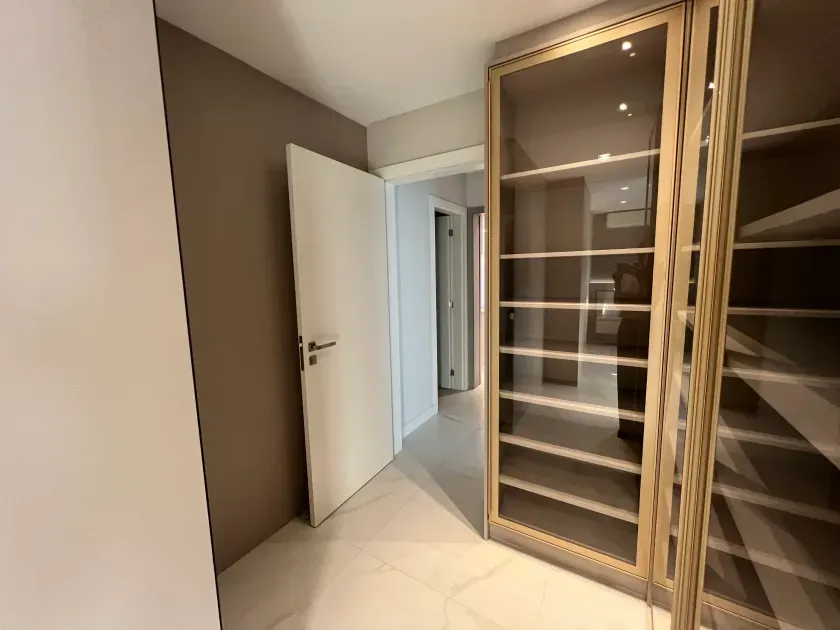 Apartamento mobiliado com 2 suítes e 2 vagas de garagem na Praia Brava em Itajaí — foto 17