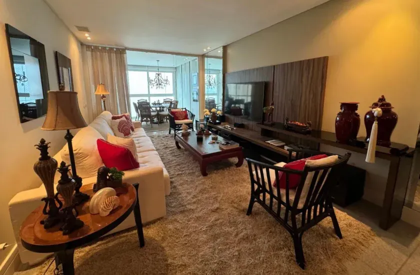 Apartamento mobiliado com 4 suítes e 4 vagas de garagem na Av. Atlântica em Balneário Camboriú — foto 4
