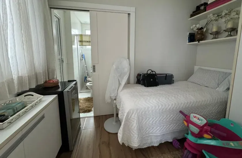 Apartamento mobiliado com 4 suítes e 4 vagas de garagem na Av. Atlântica em Balneário Camboriú — foto 26