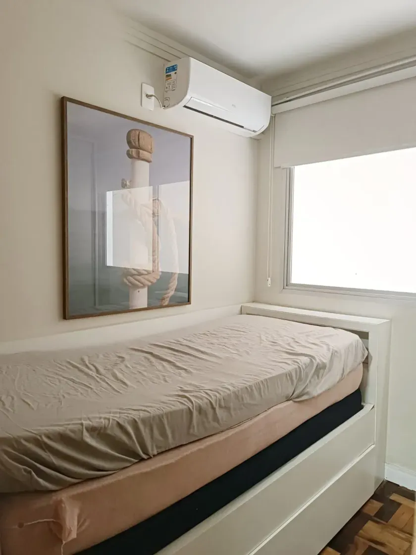 Apartamento quadra mar com 2 dormitórios no centro de Balneário Camboriú — foto 4