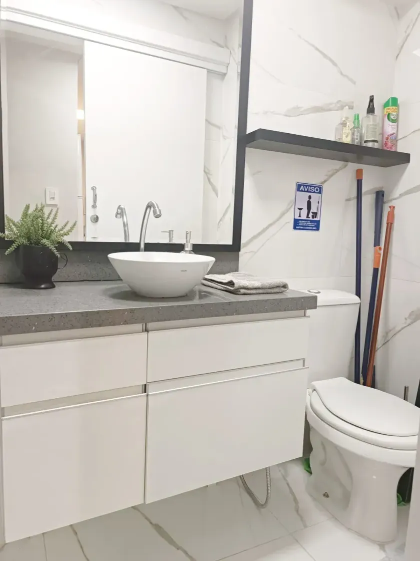 Apartamento quadra mar com 2 dormitórios no centro de Balneário Camboriú — foto 10