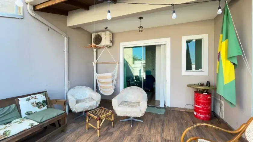 Sobrado com 2 dormitórios e 1 vaga de garagem com terraço e churrasqueira em Balneário Camboriú — foto 19