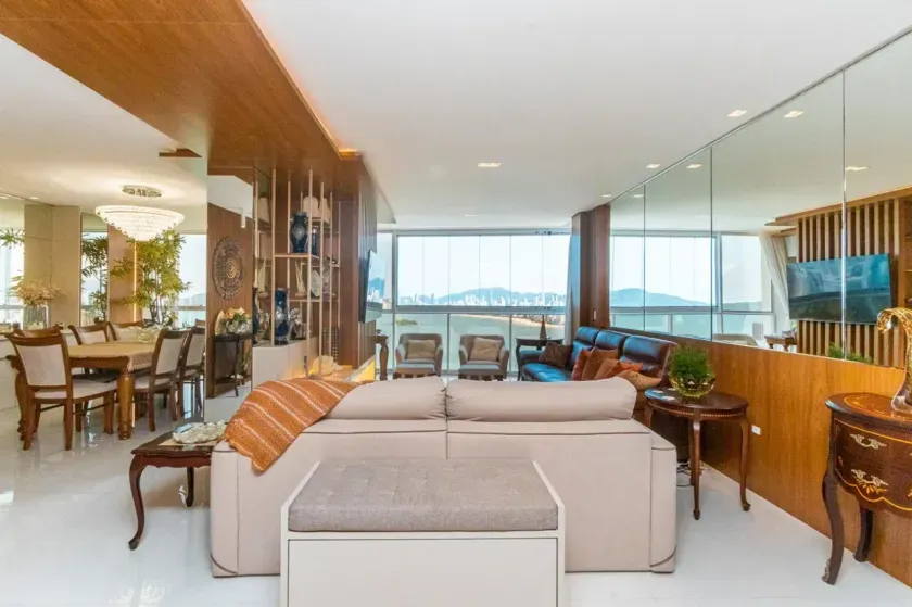 Apartamento com 4 suítes e 4 vagas de garagem no bairro Pioneiros - Balneário Camboriú — foto 3