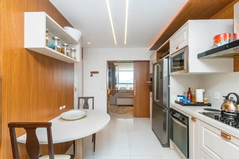Apartamento com 4 suítes e 4 vagas de garagem no bairro Pioneiros - Balneário Camboriú — foto 9