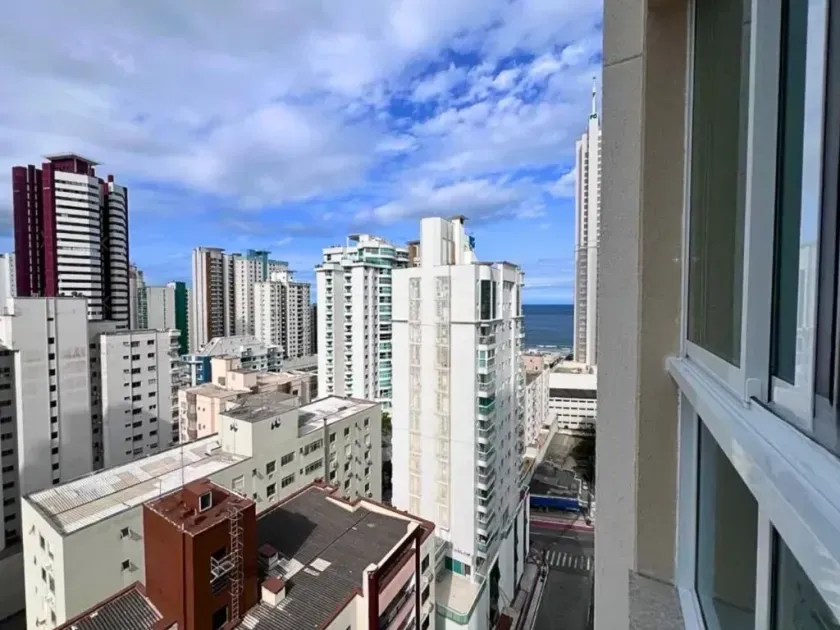 Apartamento com 4 suítes e 3 vagas de garagem no Centro de Balneário Camboriú/SC — foto 5