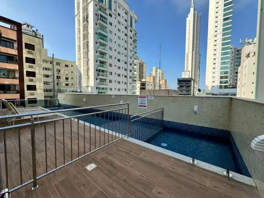 Apartamento com 4 suítes e 3 vagas de garagem no Centro de Balneário Camboriú/SC — foto 33