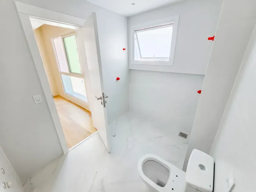 Apartamento com 4 suítes e 3 vagas de garagem no bairro Pioneiros em Balneário Camboriú/SC — foto 21