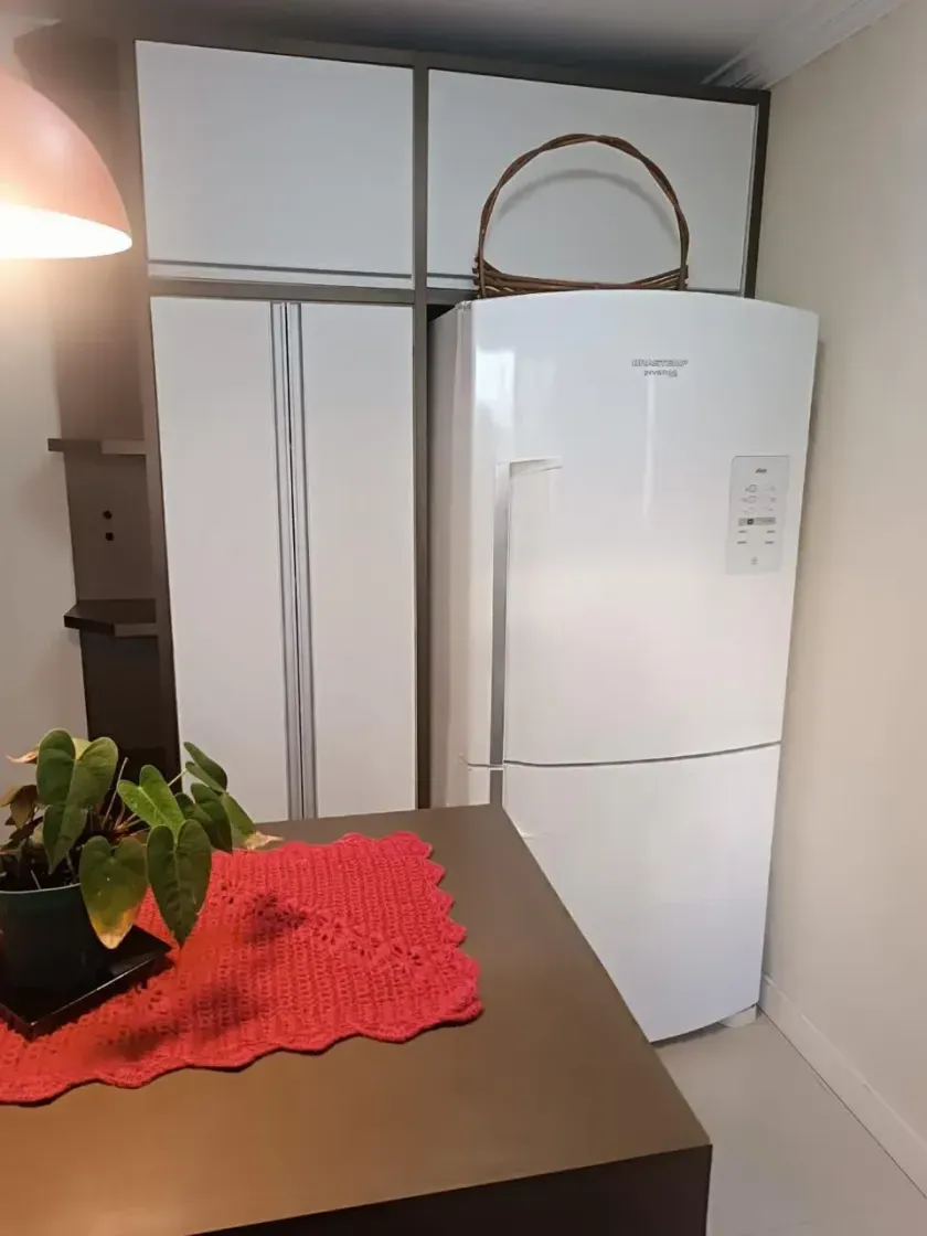 Apartamento com 3 dormitórios sendo 1 suíte e 1 vaga de garagem no centro de Balneário Camboriú — foto 17