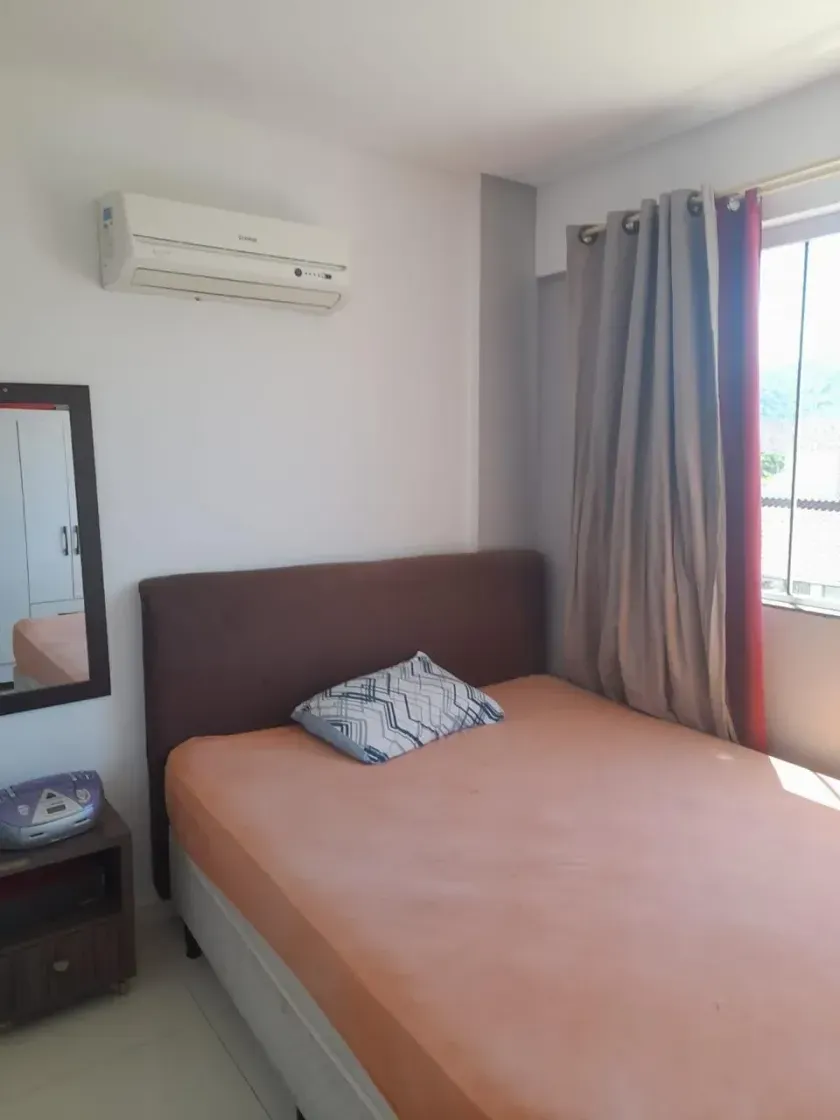 Apartamento com 2 dormitórios sendo 1 suíte e 3 vagas no bairro Nova Esperança em Balneário Camboriú