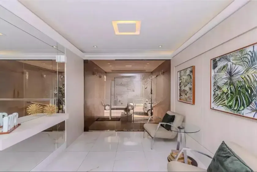 Apartamento completamente mobiliado com 2 quarto e 1 vaga de garagem no Centro Balneário Camboriú — foto 4