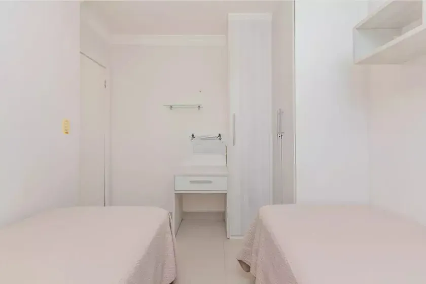 Apartamento completamente mobiliado com 2 quarto e 1 vaga de garagem no Centro Balneário Camboriú — foto 13