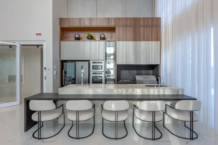 Apartamento vista mar e andar alto! Com 4 suítes e 3 vagas no Bairro Pioneiros em Balneário Camboriú — foto 38