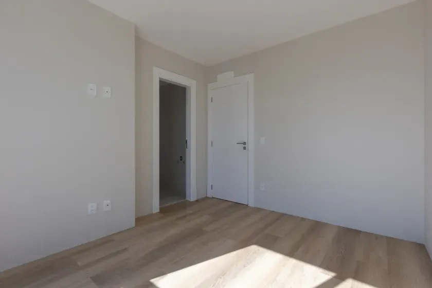 Apartamento vista mar e andar alto! Com 4 suítes e 3 vagas no Bairro Pioneiros em Balneário Camboriú — foto 18
