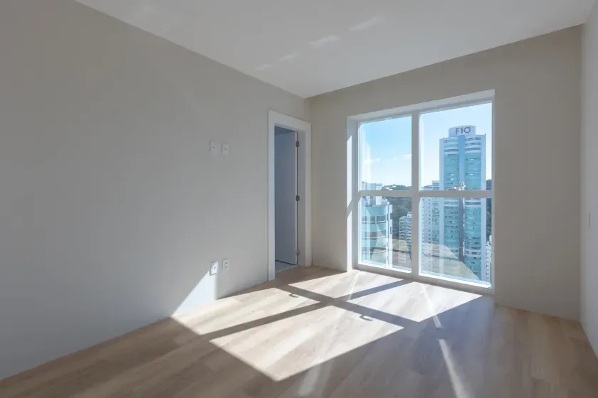 Apartamento vista mar e andar alto! Com 4 suítes e 3 vagas no Bairro Pioneiros em Balneário Camboriú — foto 20